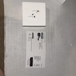 Airpods 3ème génération - Photo 1 sur 7