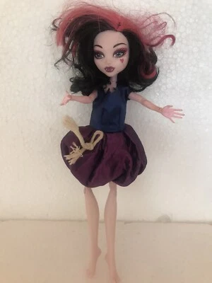 MATTEL MONSTER HIGH DRACULAURA DOLL  With Dress 11” 2008 - Image 1 of 2