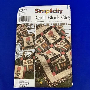 Simplicity Quilt Block Club Lesson #5 Schoolhouse & Sunbonnet Pattern #9371 - Picture 1 of 4