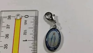 Medallón religioso Santísima Virgen María con clip de medalla para collares - Imagen 1 de 6
