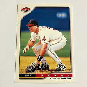 1996 MLB Score #469 Herb Perry - Picture 1 of 2