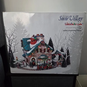 Department 56 Snow Village Christmas Lane Santa's Wonderland House - Picture 1 of 8