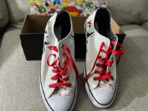 Pepe La Pue and Penelopy Converse. Looney Toons All Star - Picture 1 of 5