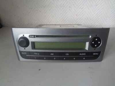 Fiat Punto 188 Bj.03-07 Autoradio CD-Player (kein Code vorhanden) 7354812990 - Bild 1 von 4