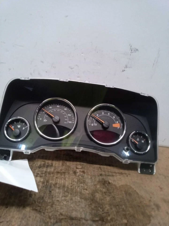 Speedometer Classic Style Vertical Rear Door Handle Fits 15-17 COMPASS 471810 - Imagem 1 de 4