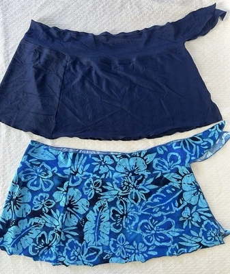 2 Catalina 蓝色游泳裹身裙女式 2X 码 (18/20)。  蓝色和蓝色花卉 — 第 1/4 张图片