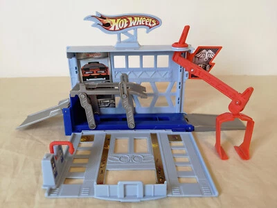 As NEW - Hot Wheels Pack & Play Mini Garage Play Set - Compact for Travel Fun - image 1 of 4