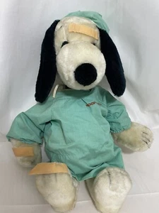 Vintage Peanuts Snoopy MD Plush Doctor Surgeon 1968 No Mask - Picture 1 of 9