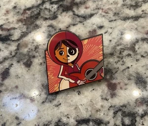 Disney FiGPiN Mystery Pixar Series 1 - Super Rare Miguel Coco Pin - Picture 1 of 1