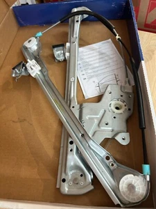 WINDOW REGULATOR FRONT RIGHT O/S/F FORD FOCUS MK1 5 DOOR 1998-2007 COMFORT WR14 - Picture 1 of 4