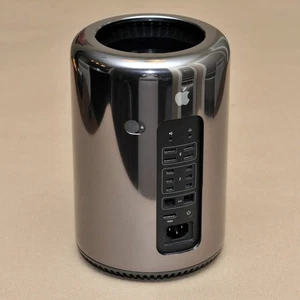 Apple Mac Pro 6,1 A1481 E5-1650 V2 FirePro D700 256GB SSD 16GB RAM Monterey 12.0 - Picture 1 of 6
