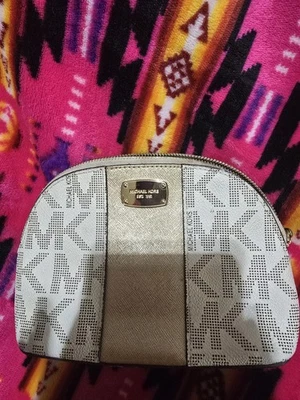 Bolsa de cosméticos Michael Kors Foto 1 de 2
