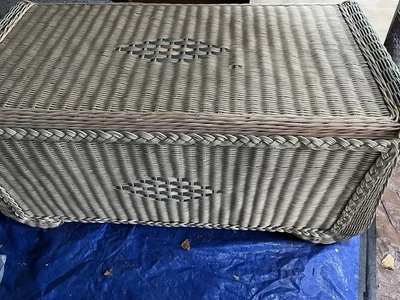 Baúl de mimbre Foto 1 de 4