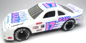 1992 MATCHBOX FORD THUNDERBIRD #17 MAUI GRAPHICS WHITE 3" DIECAST NASCAR W/ PINK - Picture 1 of 6