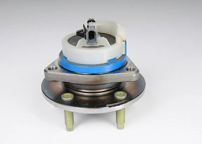 GM OEM Rear Suspension-Hub & Bearing 88964105 - Изображение 1 из 4