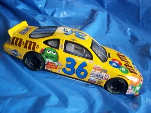 1997 Mattel Ken Schrader #36 M&M's 98 Pontiac Grand Prix 1:24 Diecast Race Car - Picture 1 of 5
