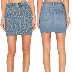 Marc by Marc Jacobs Blue Painted Leopard Denim Mini Skirt Size 27 - Picture 1 of 10