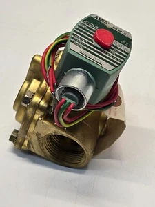 ASCO 8220G9 1.25 Inch N.C. Solenoid Valve for Steam and Hot Water NEW s6 - Picture 1 of 3