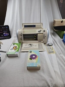 CRICUT CRV001 Electronic DIE CUTTER MACHINE MAIN UNIT --No Charger Untested  - Picture 1 of 7