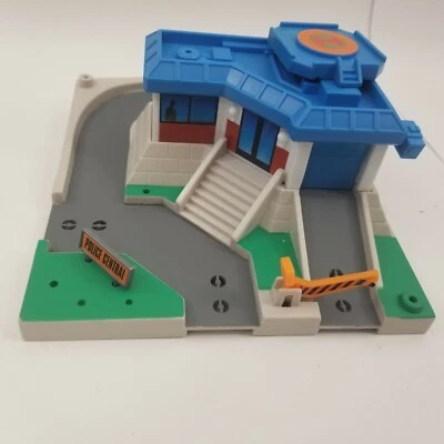 Micro Machines Adventures Police Central Station - Image 1 of 4