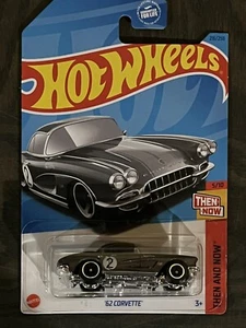 1962 Chevrolet Corvette Maßstab 1:64 Die-Cast Modell von damals und heute von Hot Wheel - Bild 1 von 2