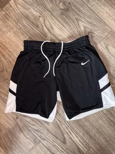 Girls Nike Reversible Shorts - Picture 1 of 2