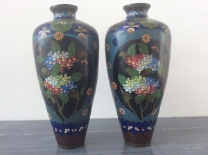 Japanese Cloisonne Pair Meiji Period Vases 25 cm H - Picture 1 of 10