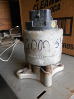 2000 Saturn SL2 EGR Valve 21015252 Foto 1 de 3