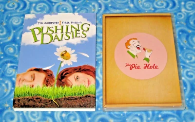 Pushing Daisies Complete First Season DVD 3 Disc Set with Slip Cover Tested - Image 1 of 4