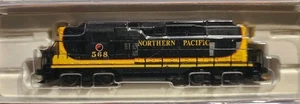 Atlas N Scale GP-7 Ph.2 Diesel Northern Pacific #568 - Picture 1 of 9