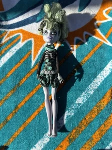 Monster High Rare Freak Du Chic Twyla Boogeyman daughter of The Boogeyman - Picture 1 of 4