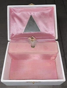 A5 VTG TWIRLING SPIN BALLERINA MUSIC JEWELRY BOX PAINTED WORKS - Picture 1 of 19