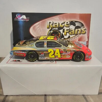 Race Fans Jeff Gordon #24 Dupont '57 Chevy 2007 Monte Carlo SS dorado cromo 1/24 Foto 1 de 4