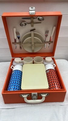 vintage Sirram Picnic Set - Image 1 of 4