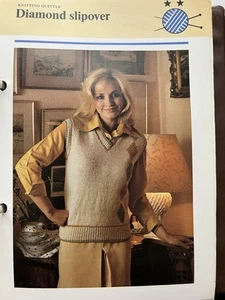 Original Knitting Pattern - Ladies Sleeveless Jumper Sweater Top - Picture 1 of 1