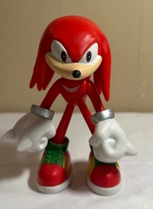 Sonic the Hedgehog 5" Action Figure - Knuckles - Picture 1 of 2