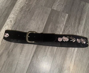 Women's Vtg Y2K Velvet Black Belt Size S/M Floral Embroidered Silver Buckle - Picture 1 of 11