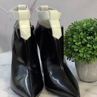 New Jeffrey Campbell - Black and White Ankle Boot with Stiletto 4" Heel, size 6 - Изображение 1 из 4