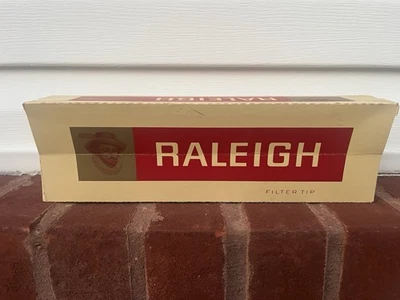 Funda de cartón de cigarrillos con punta de filtro Raleigh de colección rara - vacía Foto 1 de 4