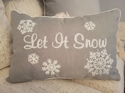 Almohada Let It Snow Invierno Navidad Gris con Apliques y Perlas  Foto 1 de 4