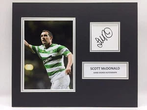 RARE Scott McDonald Celtic Signed Photo Display + COA AUTOGRAPH SCOTLAND - Picture 1 of 3