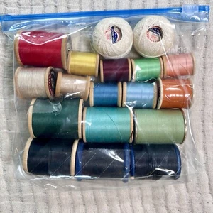 18 Coats & Clarks Heavy Duty Quilting Thread Vintage Multicolor Wooden Spools - Picture 1 of 4