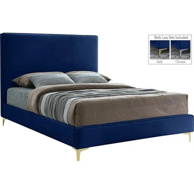 Cama King Meridian Furniture Geri Terciopelo Azul Marino con Patas Doradas y Cromadas Incluidas Foto 1 de 4