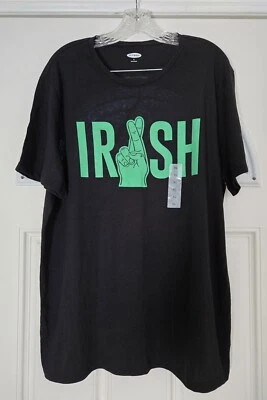 Camiseta nova com etiquetas Old Navy St. Patrick's Adulto GG Preta Verde IRLANDESA Estampa da Sorte P/S - Imagem 1 de 4