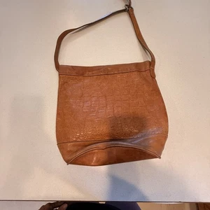 Unisa Brown Genuine Leather Shoulder Bag Classic Minimalist Purse - Picture 1 of 9