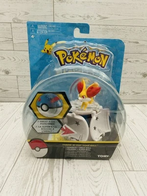 Figura de acción Pokemon Throw N Pop Poke Ball Fennekin Premier Ball Tomy Foto 1 de 4