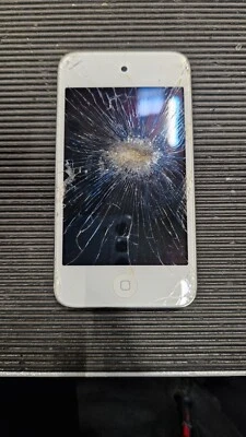 Apple iPod Touch 4th Gen A1367 MP3 Reproductor de Música 32GB No Laboral Roto - Imagen 1 de 4