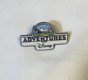 Insignia prendedor de aventuras de Disney - Imagen 1 de 2