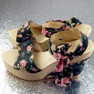 Women's Lace Up Wedge High Heels Summer Sandals Casual Platform Shoes - Picture 1 of 5