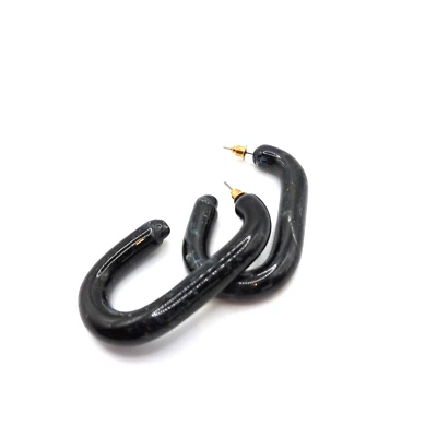 Pendientes colgantes de aro negro jaspeado resina lucita 2,25 pulgadas tono dorado Foto 1 de 4